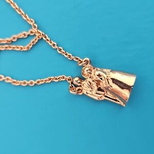 Kate Spade Bride & Groom Cake Topper Necklace.